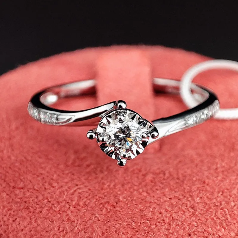 Anello Solitario DonnaOro MINERVA in Oro Bianco 18kt con verette laterali di Diamanti