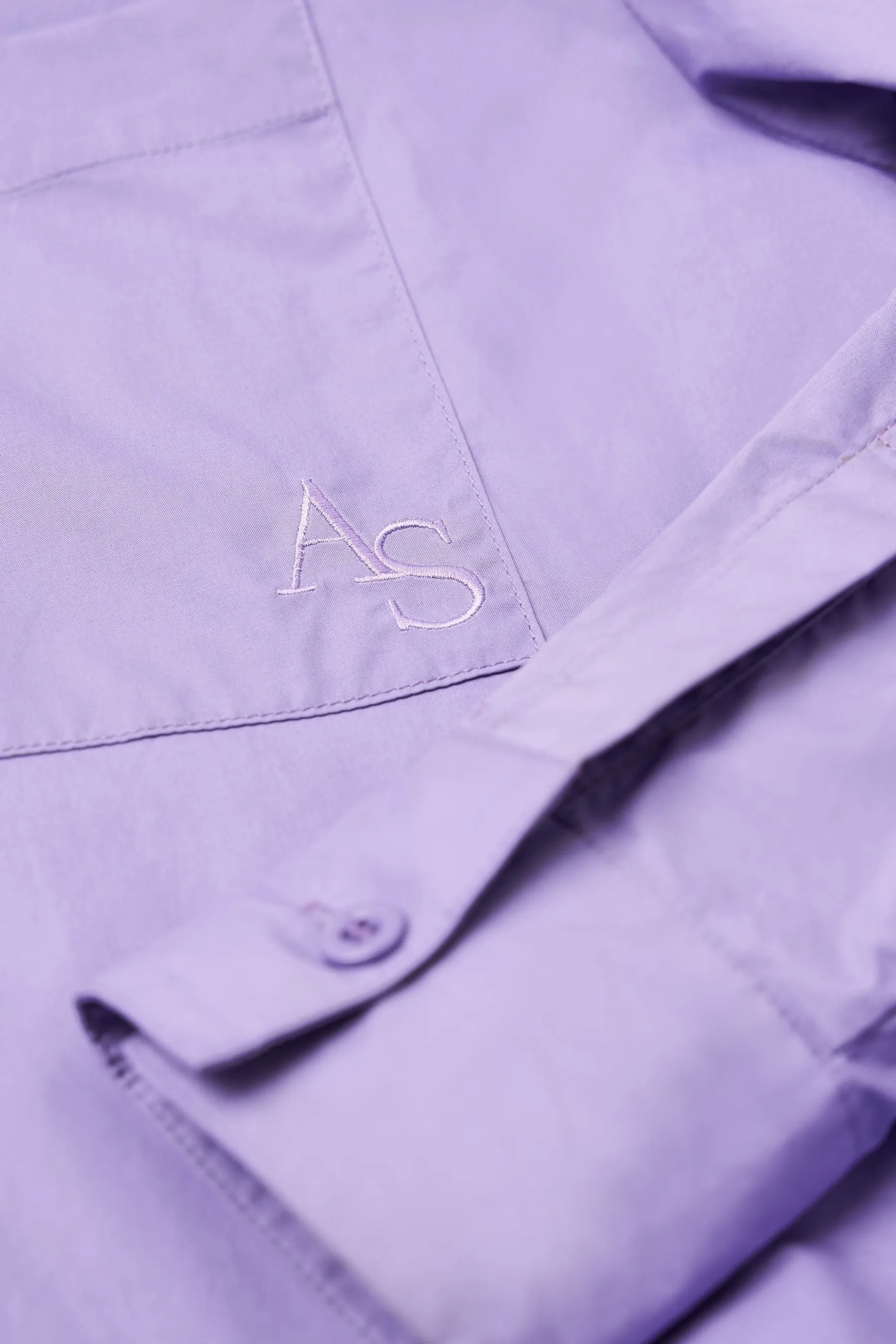Another Sunday - Camicia oversize a maniche lunghe con ricami nella Viola -