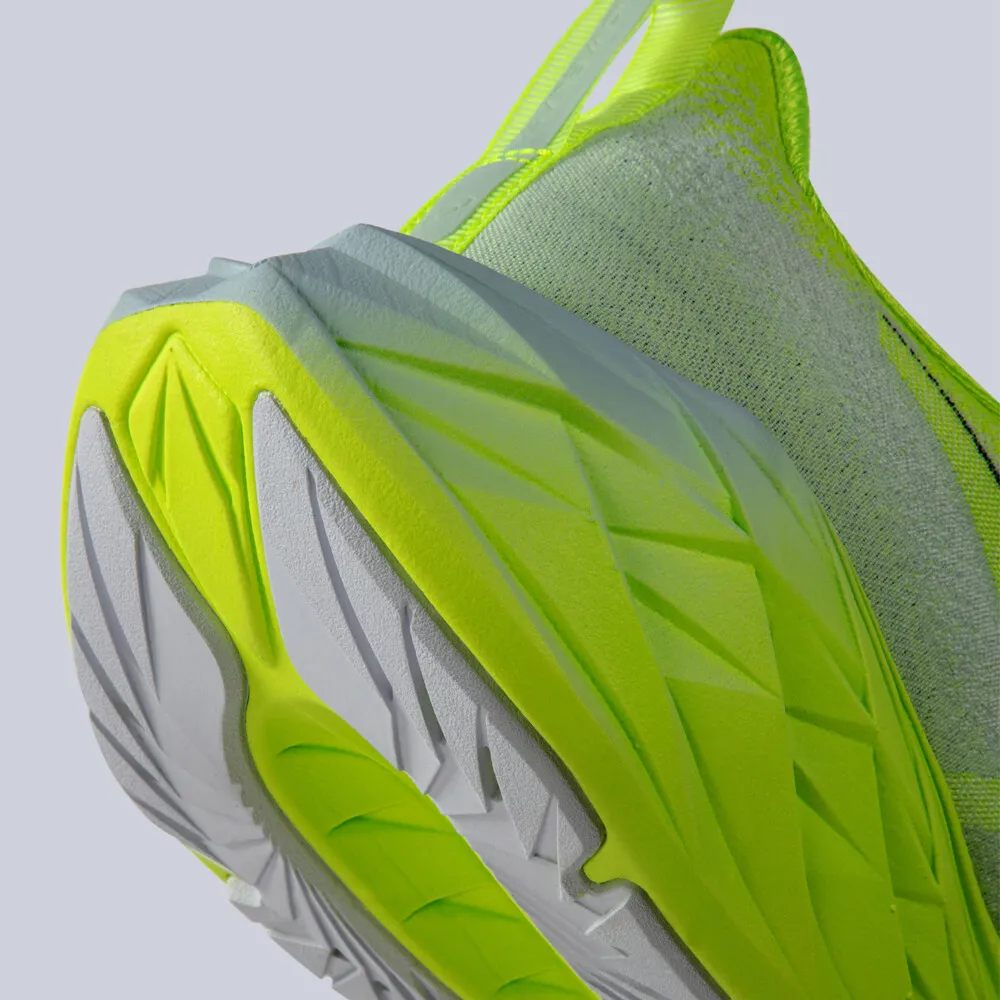 Asics Novablast 4 Scarpe da Running - AW24