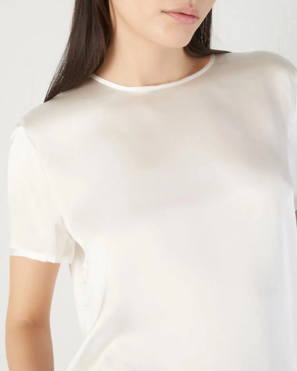 Blusa bianca in raso di seta con maniche corte