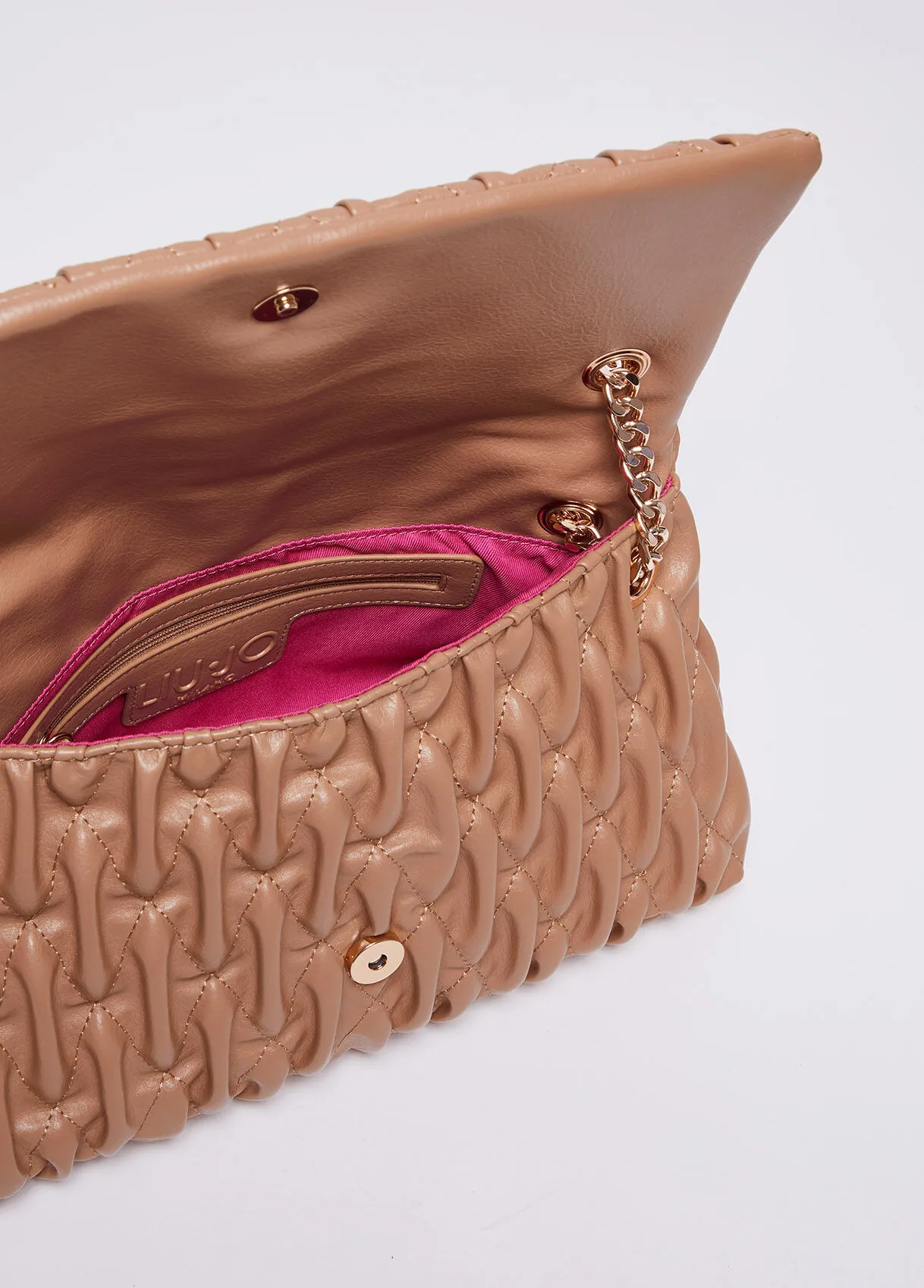 Borsa a mano effetto goffrato