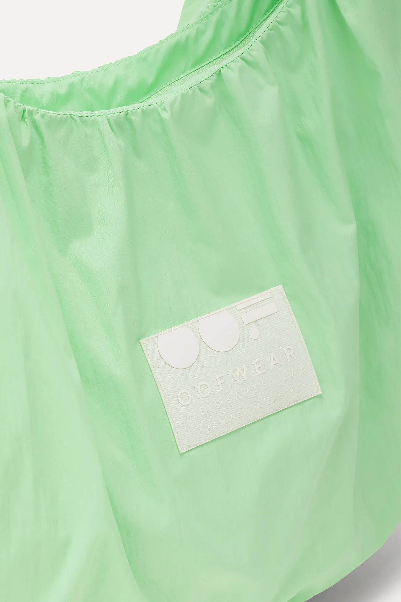 BORSA A SPALLA IN NYLON CRINCLE WATER REPELLENT 3079 - VERDE MENTA