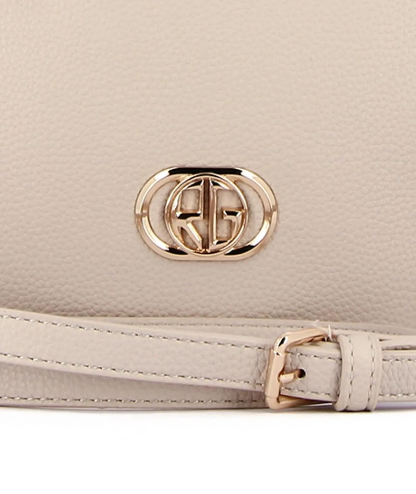 Borsa beige con tracolla regolabile