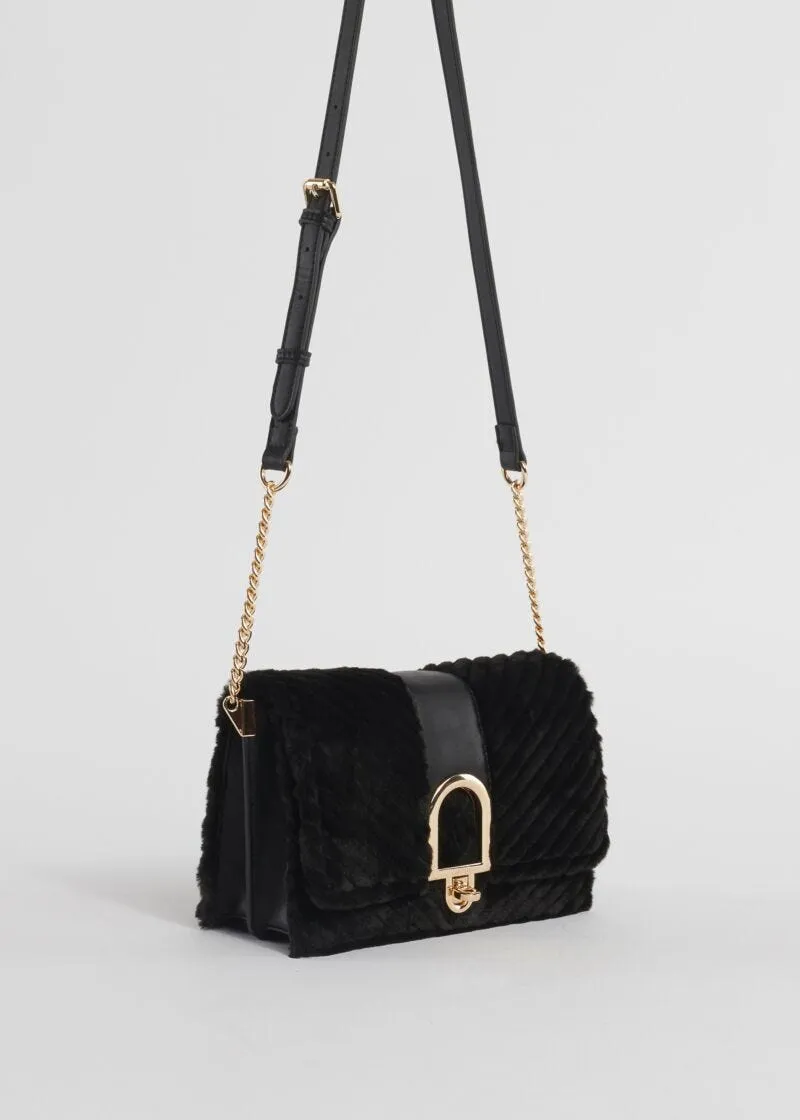 Borsa crossbody in pelliccia sintetica