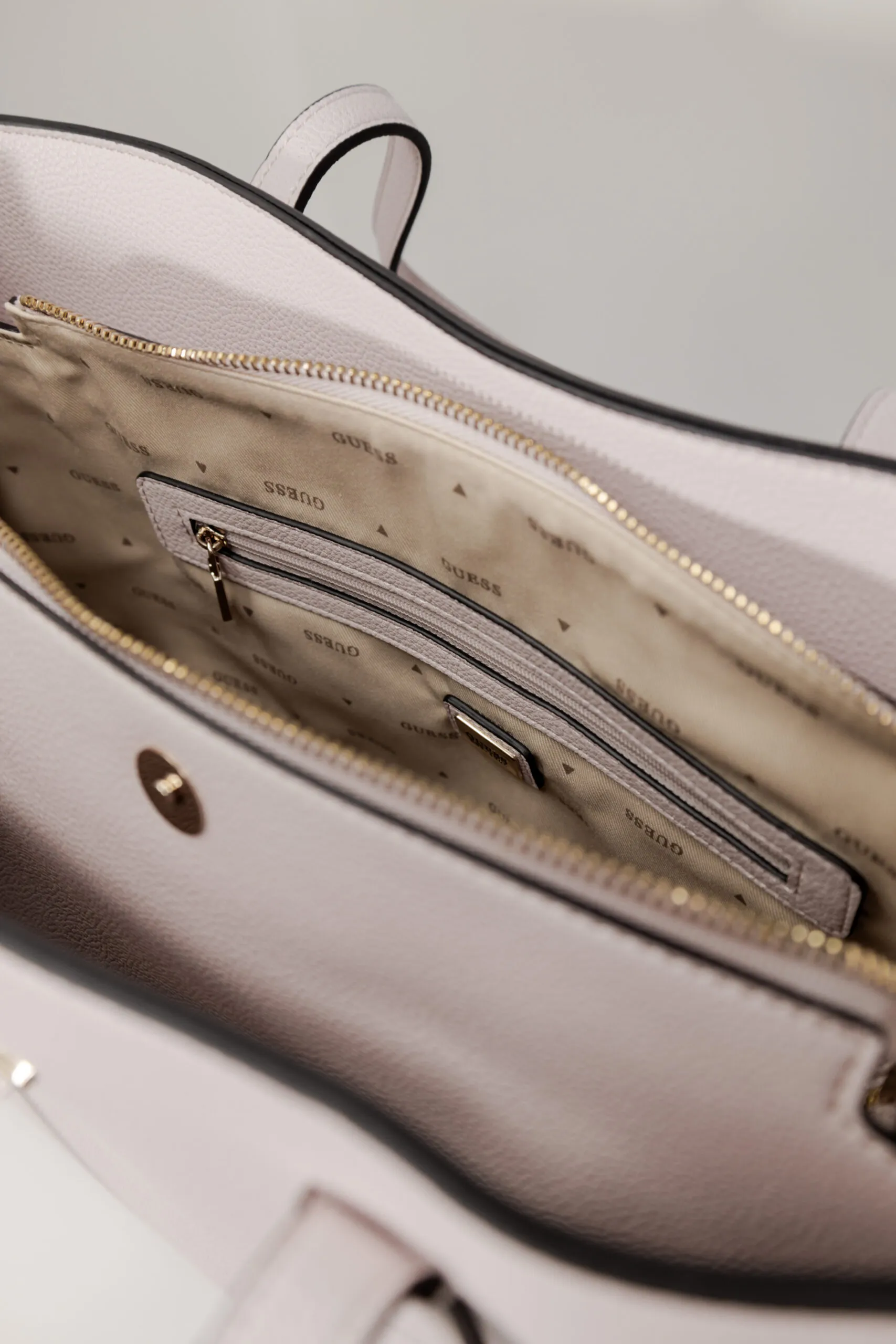 Borsa Guess MERIDIAN GIRLFRIEND TOTE Rosa