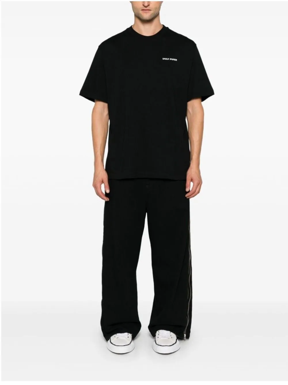 DAILY PAPER  2422072  T-shirt  DIAS HD T SHIRT #BLACK  €65.00  