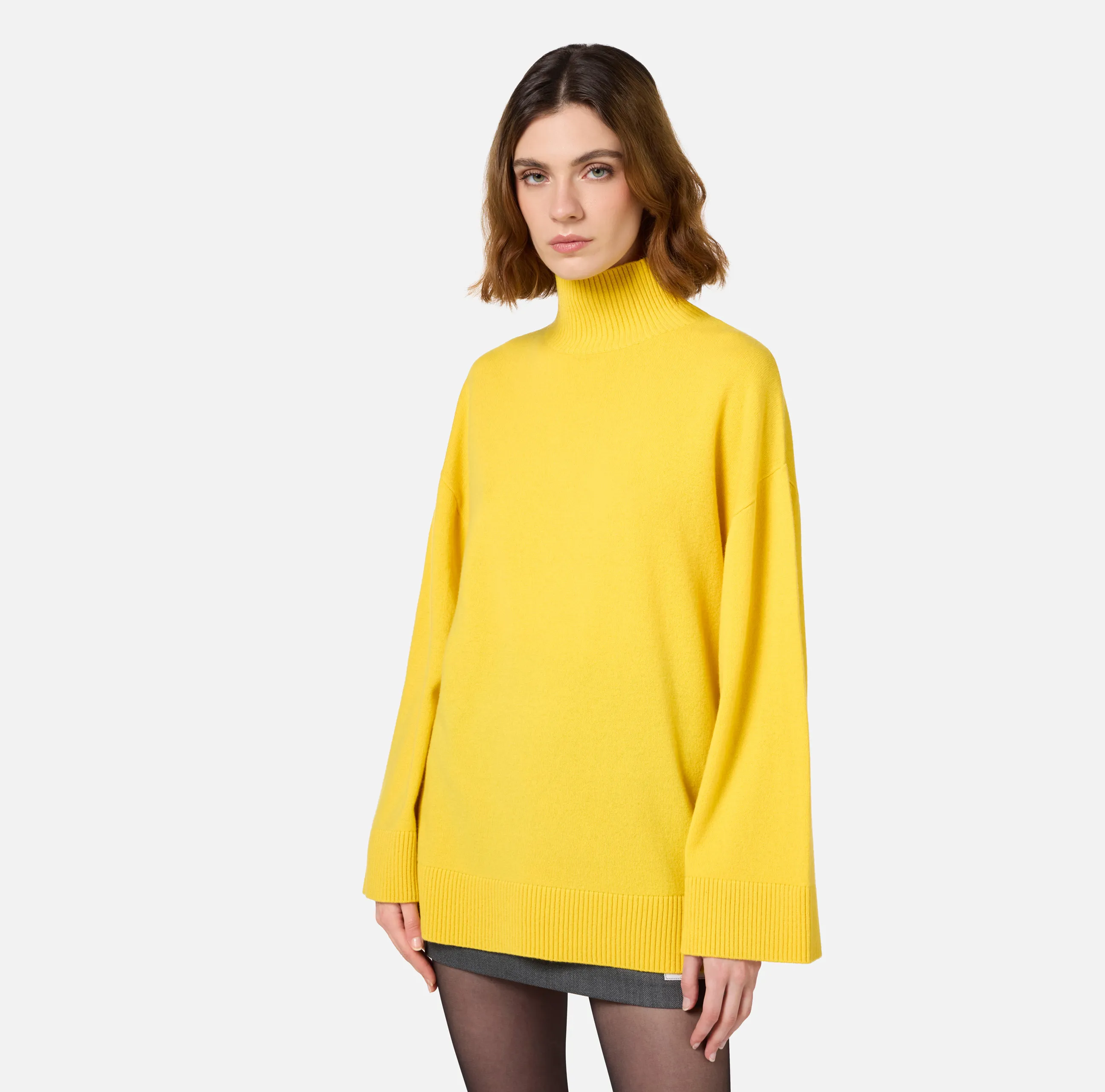Dolcevita in misto cashmere con logo