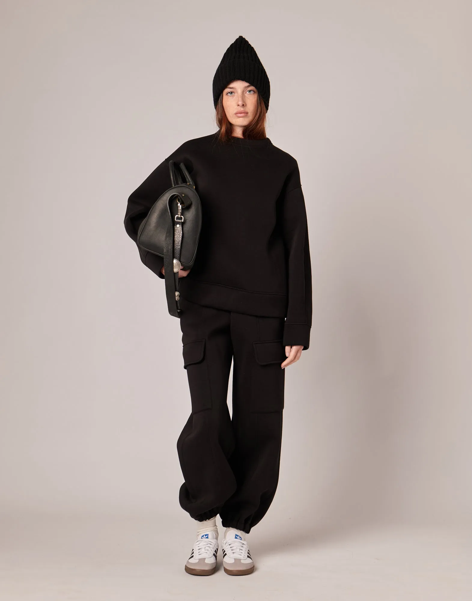 DOUUOD Felpa Girocollo con Tasche Laterali in Felpa Soft Nera