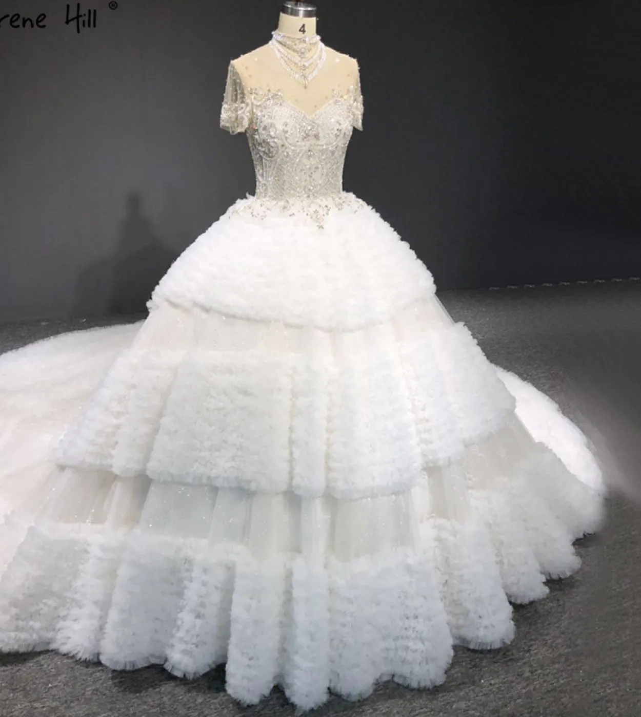 Dubai Avorio Abiti da sposa di lusso di fascia alta Abiti da sposa maniche corte con perline di diamanti Ha2427 Abiti da sposa s