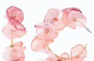 Eleganti orecchini con fiori, rosa