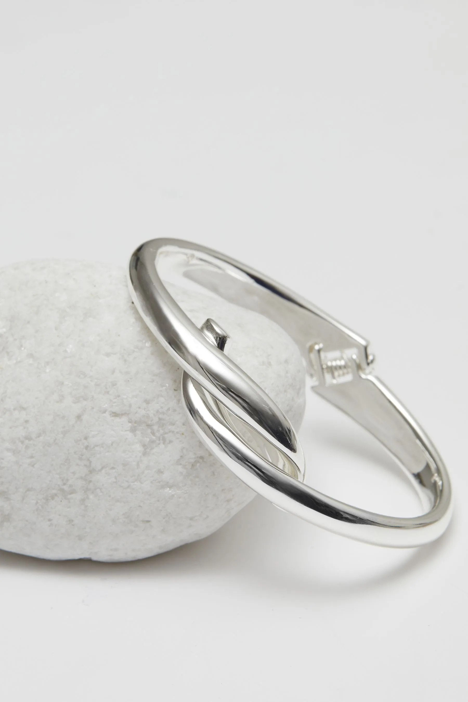 Jon Richard - Bracciale rigido ritorto lucido