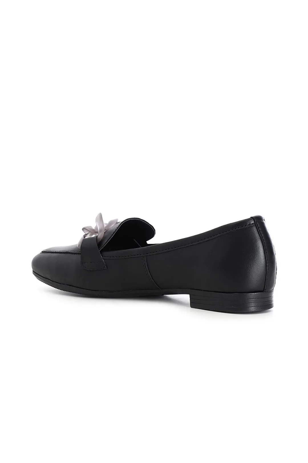 mocassino in pelle con catena nero