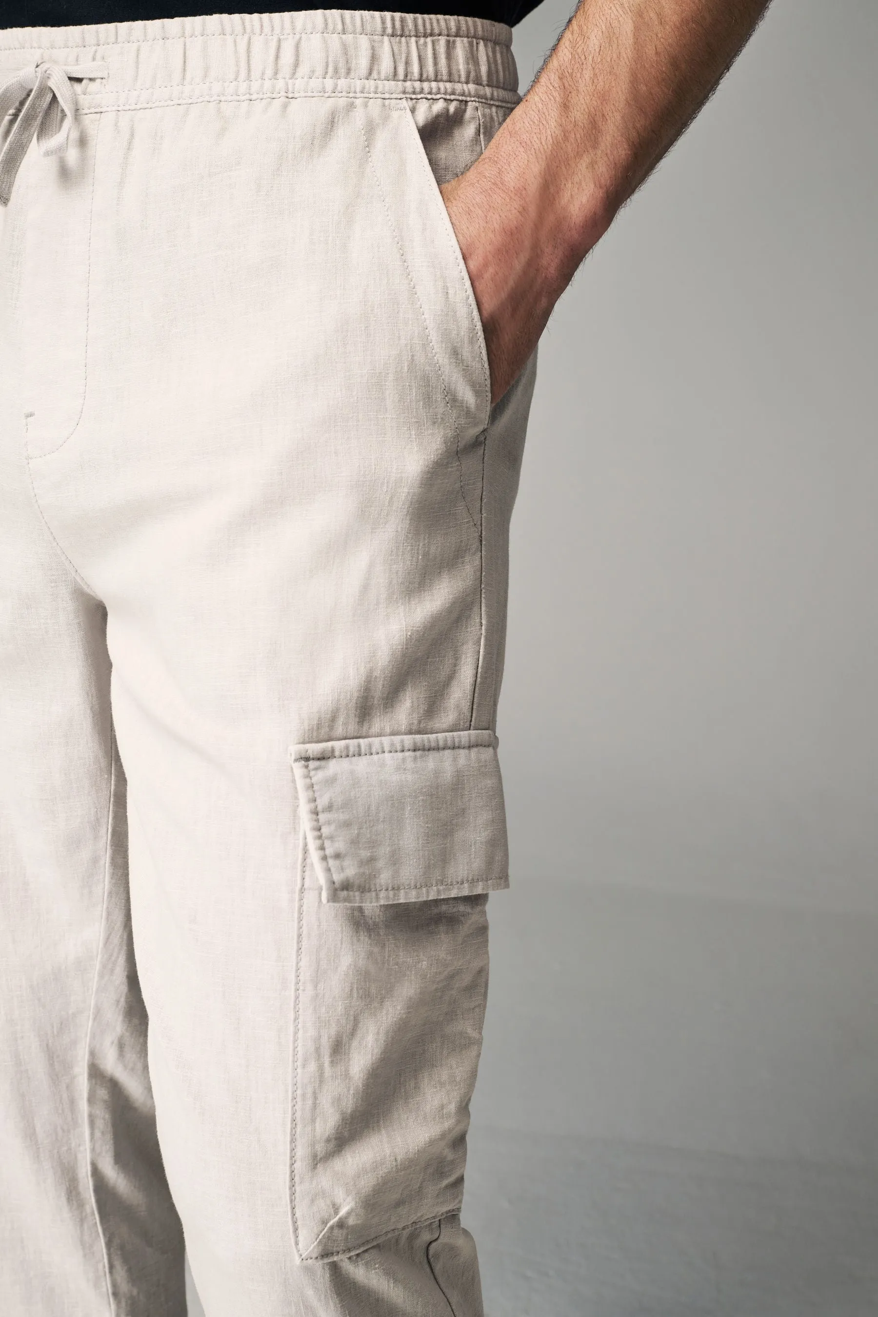 Pantaloni cargo in lino cotone con coulisse elasticizzate