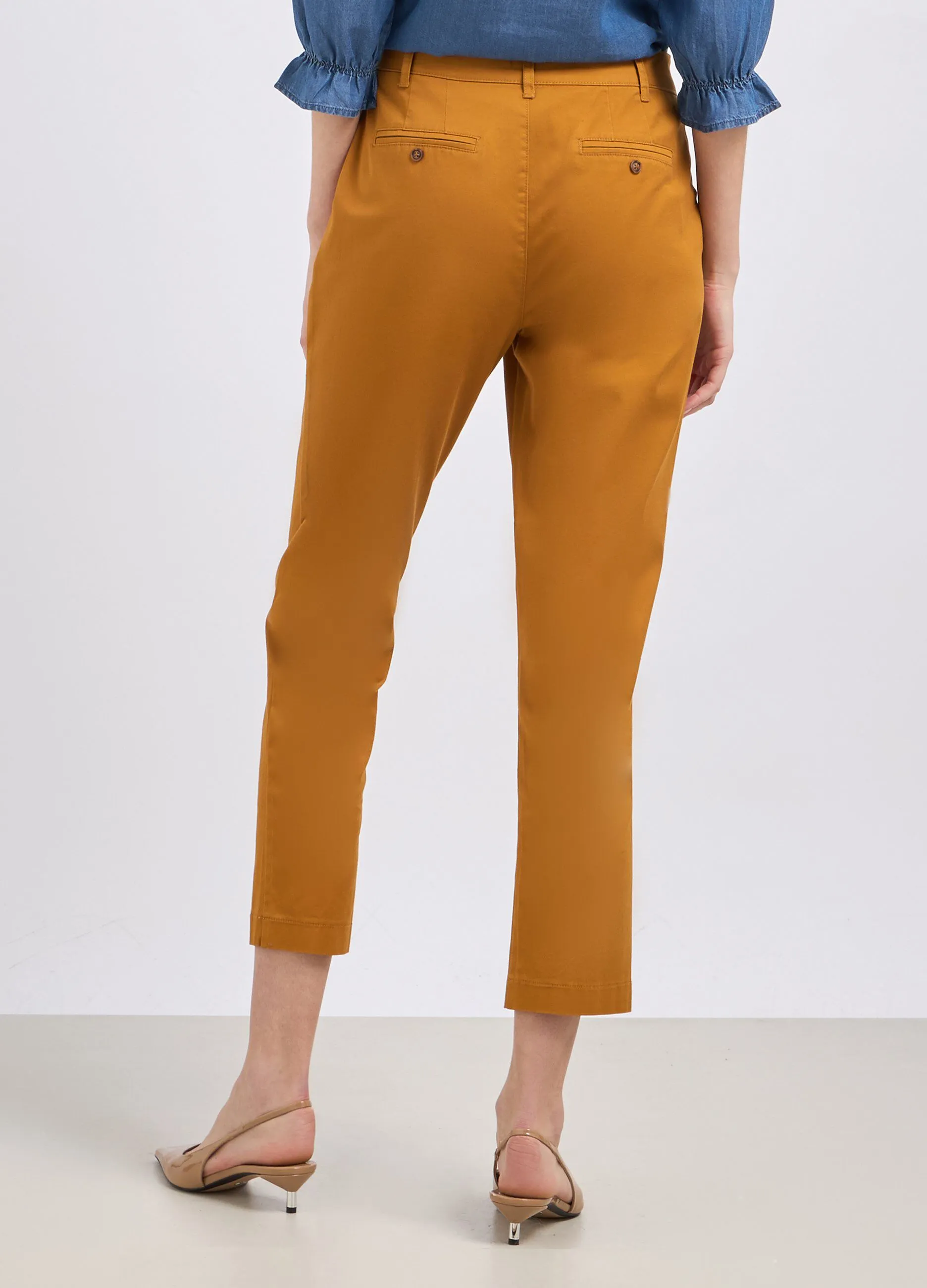 Pantaloni in twill a sigaretta donna