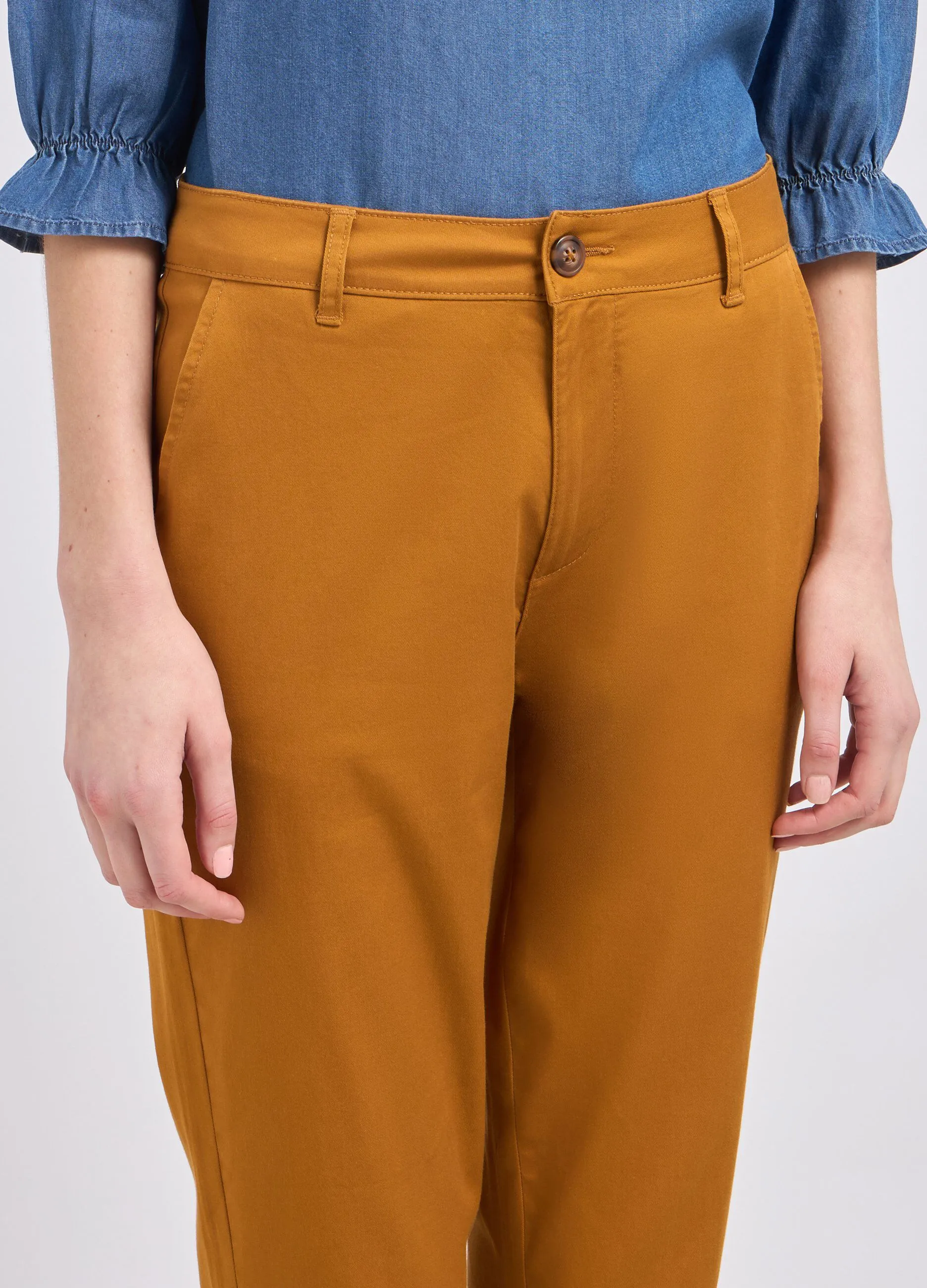 Pantaloni in twill a sigaretta donna
