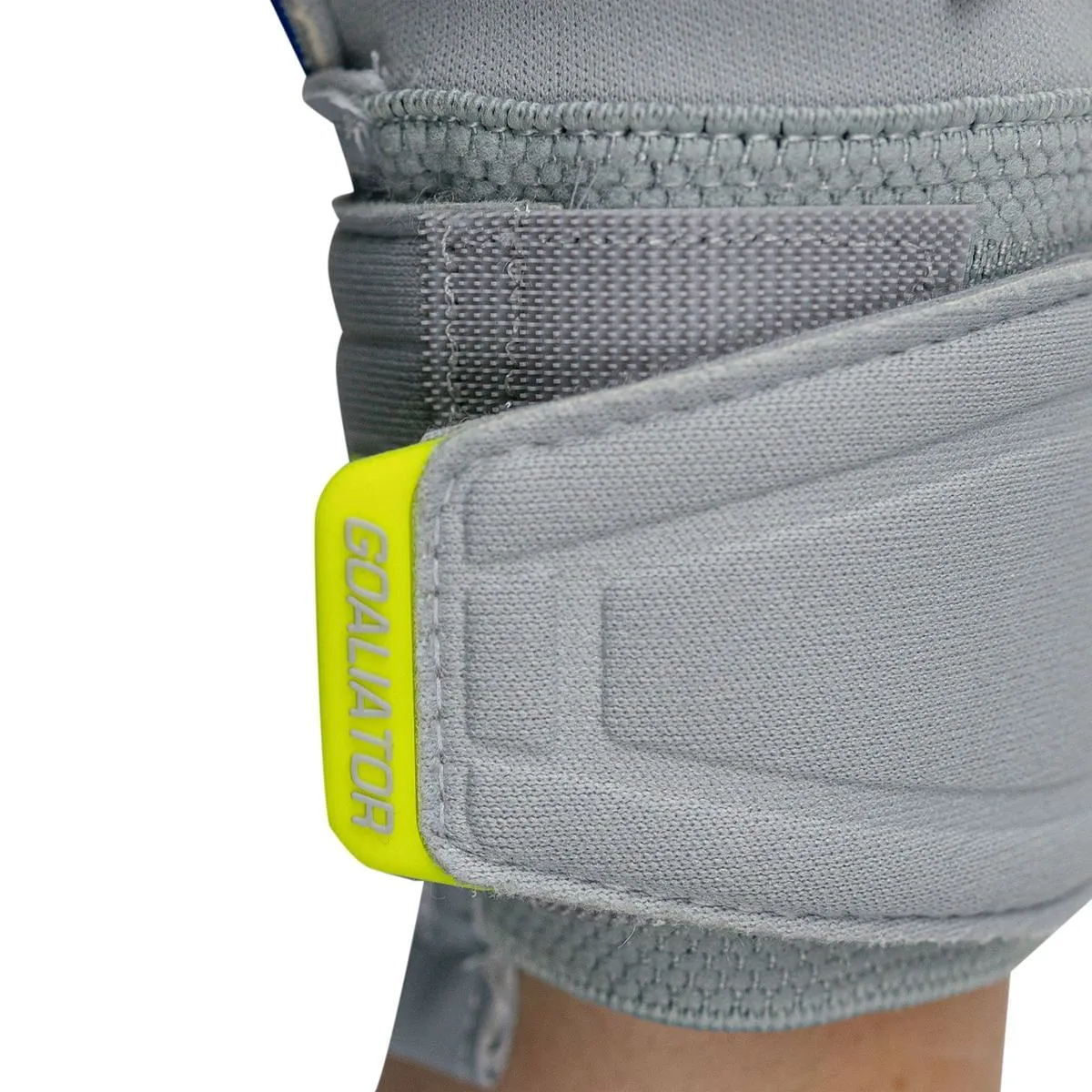      REUSCH GUANTI PORTIERE ATTRAKT FREEGAL FUSION GOALIATOR  