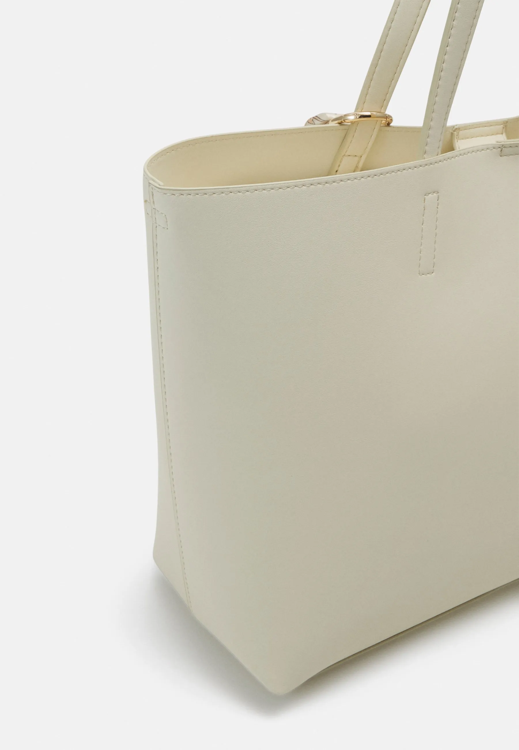 SET - Borsa a mano