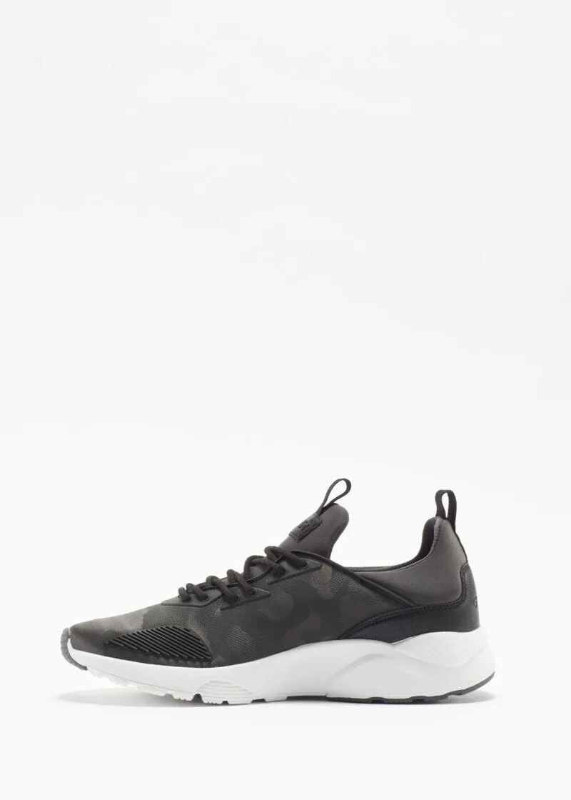 Sneaker in nylon camouflage