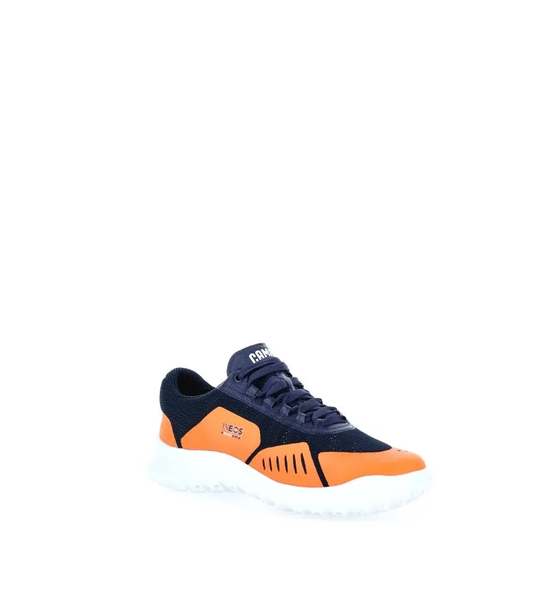Sneakers con lacci