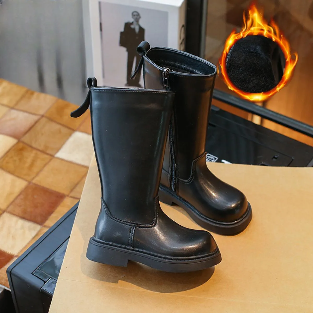 Stivali lunghi con nappa invernale per ragazze Scarpe con plateau alte al ginocchio Stivali da cavaliere dritti per bambini Stiv