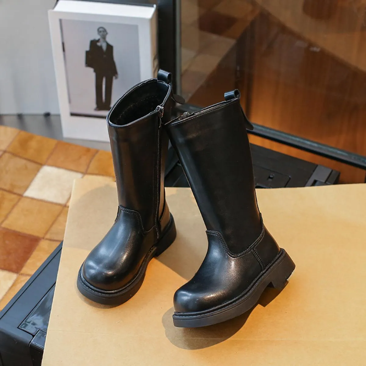 Stivali lunghi con nappa invernale per ragazze Scarpe con plateau alte al ginocchio Stivali da cavaliere dritti per bambini Stiv