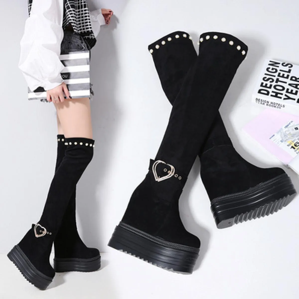 Stivali sopra il ginocchio Lady 2023 Nuove zeppe da 13 cm Aumentano all'interno di stivali lunghi Gambe sottili Stivali da donna