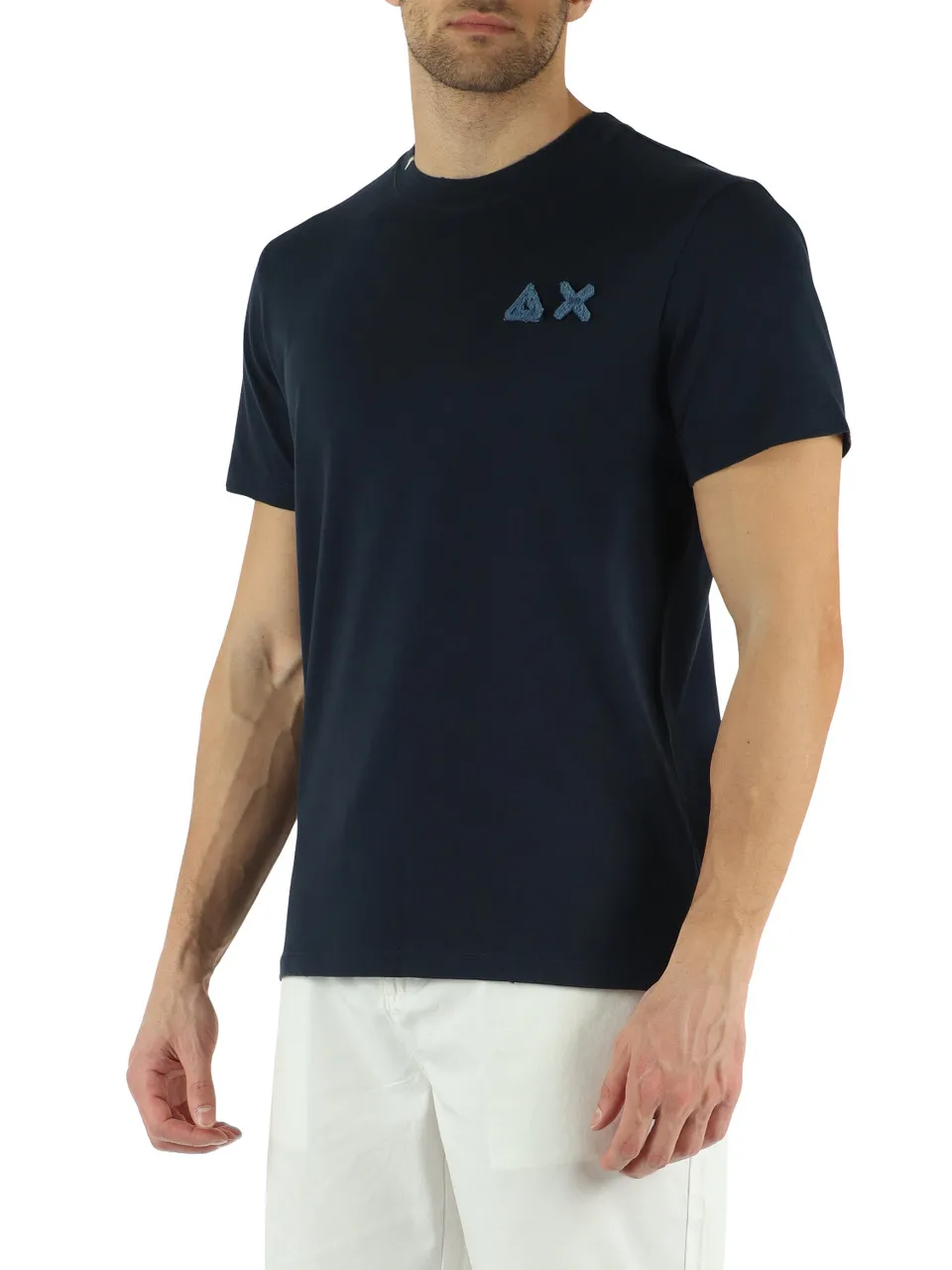 T-shirt in cotone effetto vintage con ricamo logo frontale
