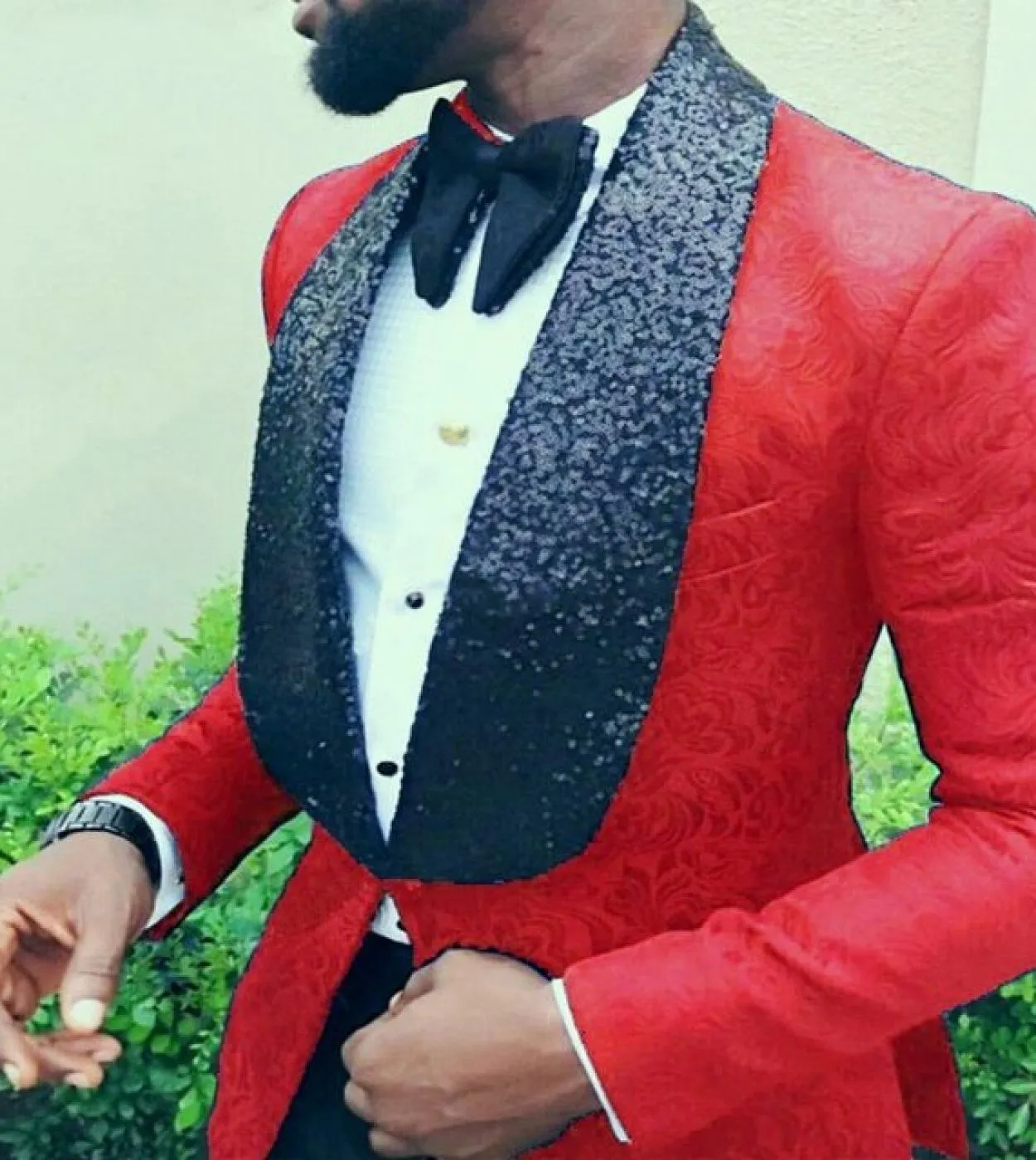 Ultimi disegni del cappotto del cappotto Tuxedo viola scuro Completi da uomo Blazer slim fit Abiti da sposo Abiti da ballo Terno