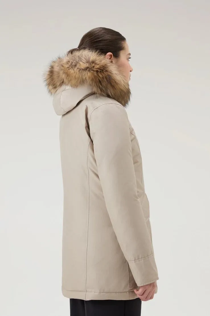 WOOLRICH Arctic Parka in Ramar Cloth con pelliccia removibile
