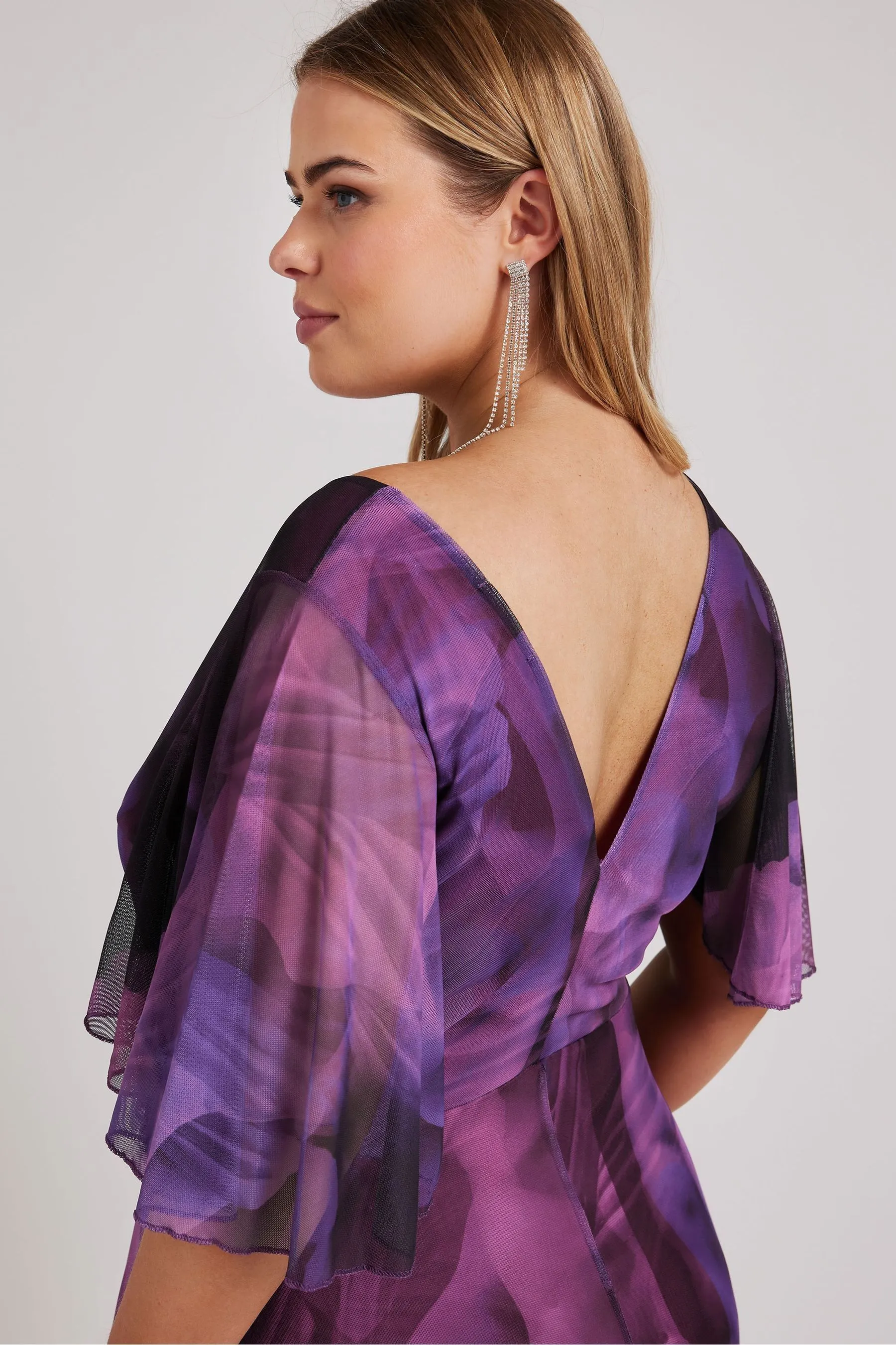 Yours Curve London - Abito maxi a portafoglio astratto